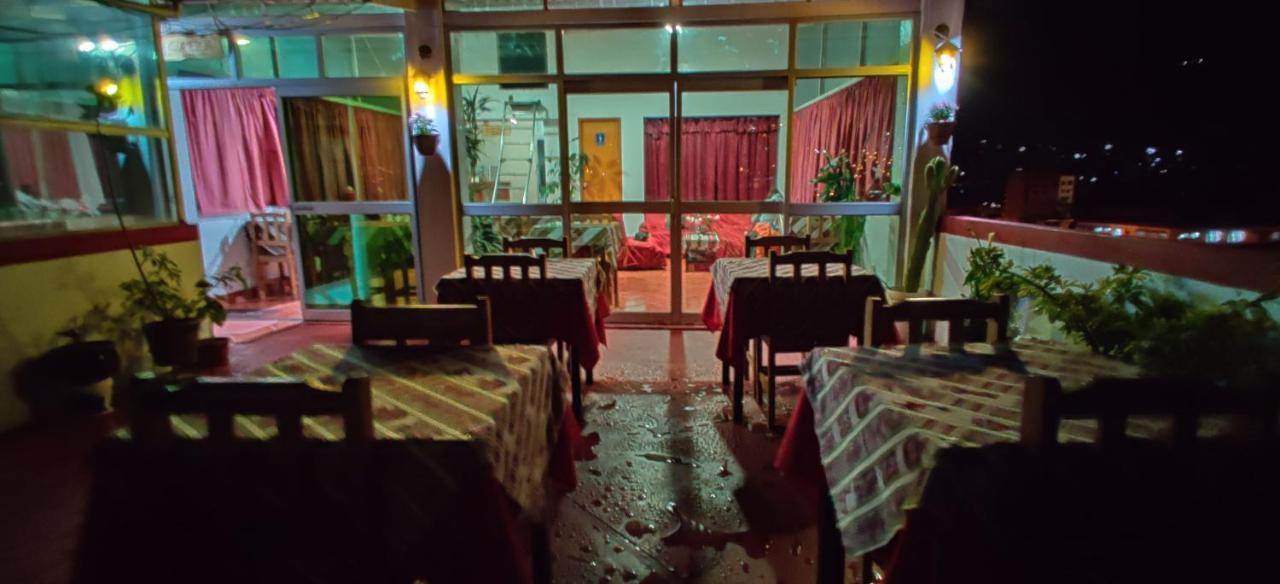 Lhotse Hostel B&B Huaraz  Exterior photo