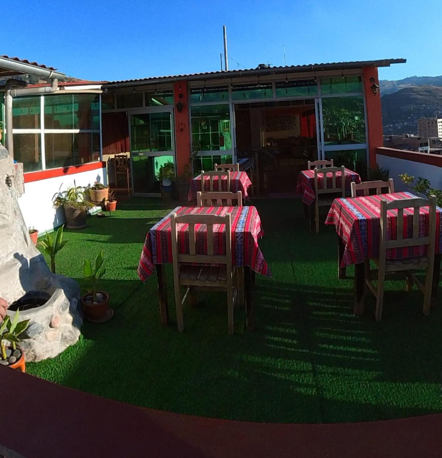 Lhotse Hostel B&B Huaraz  Exterior photo