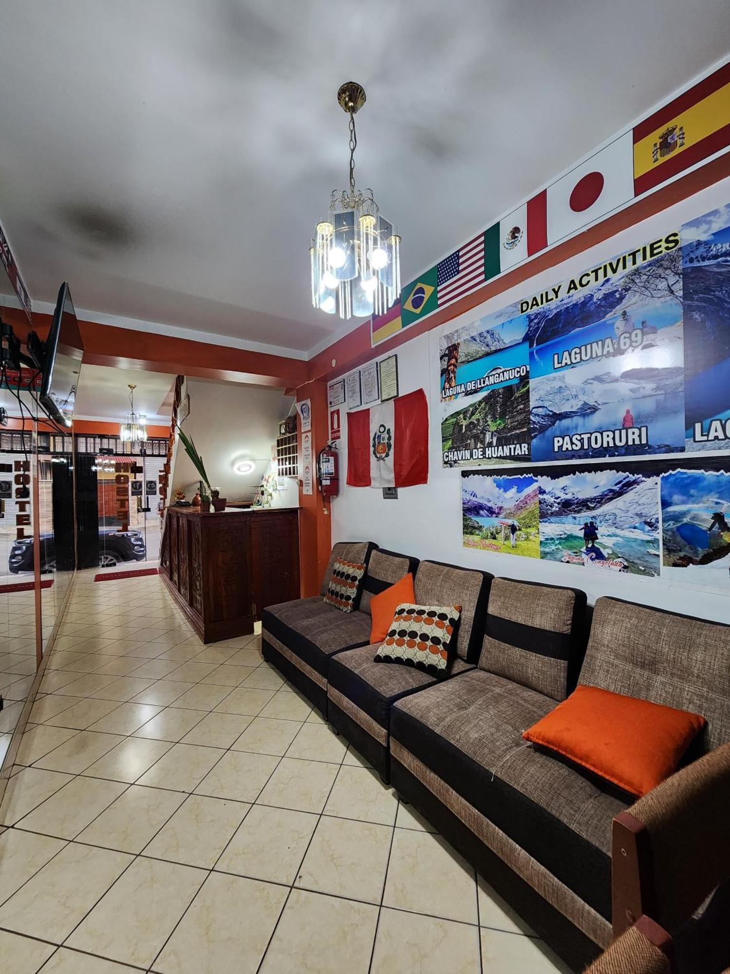 Lhotse Hostel B&B Huaraz  Exterior photo